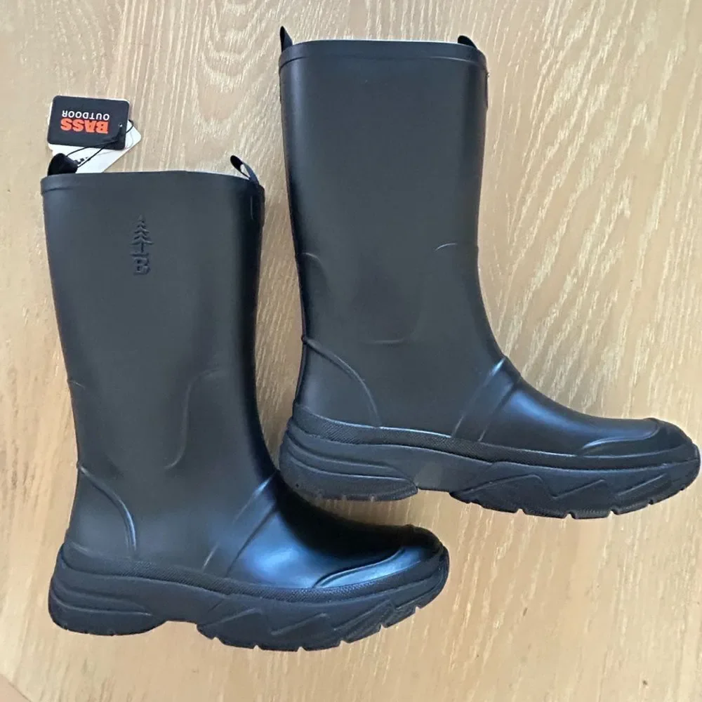 BASS OUTDOOR Men's Breathable Field Rainboot, Black, Size Men’s 9, NWT